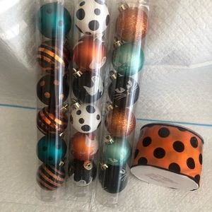 Michael’s sample, lot of fourth Halloween decoration.